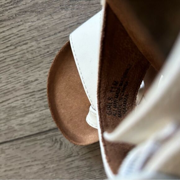 White Mountain footbed White and Brown Sandals NWOT - Picture 5 of 6